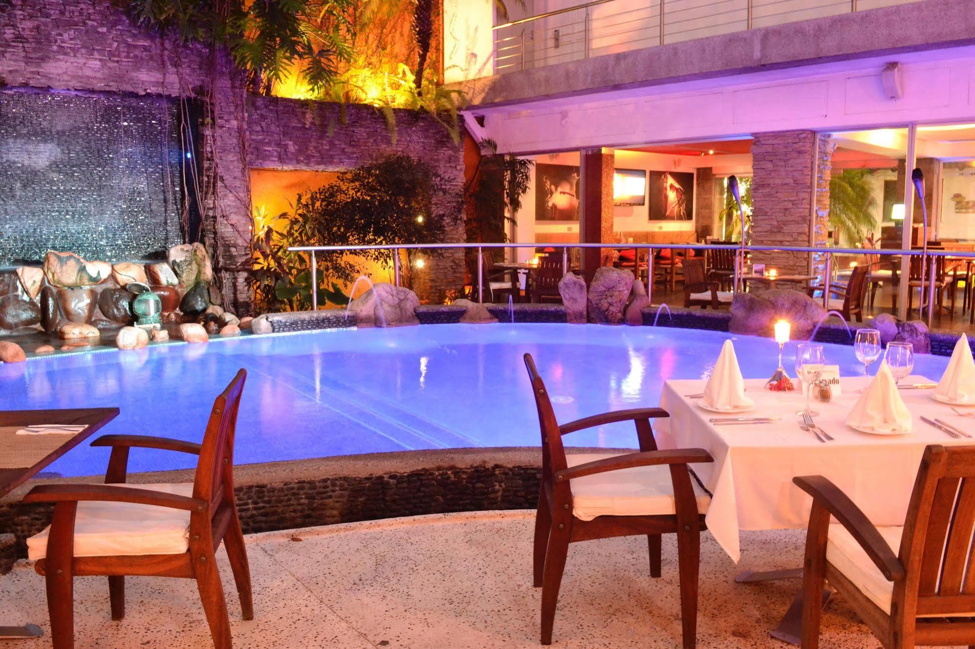 Hotel Rio Malecon Puerto Vallarta Zewnętrze zdjęcie